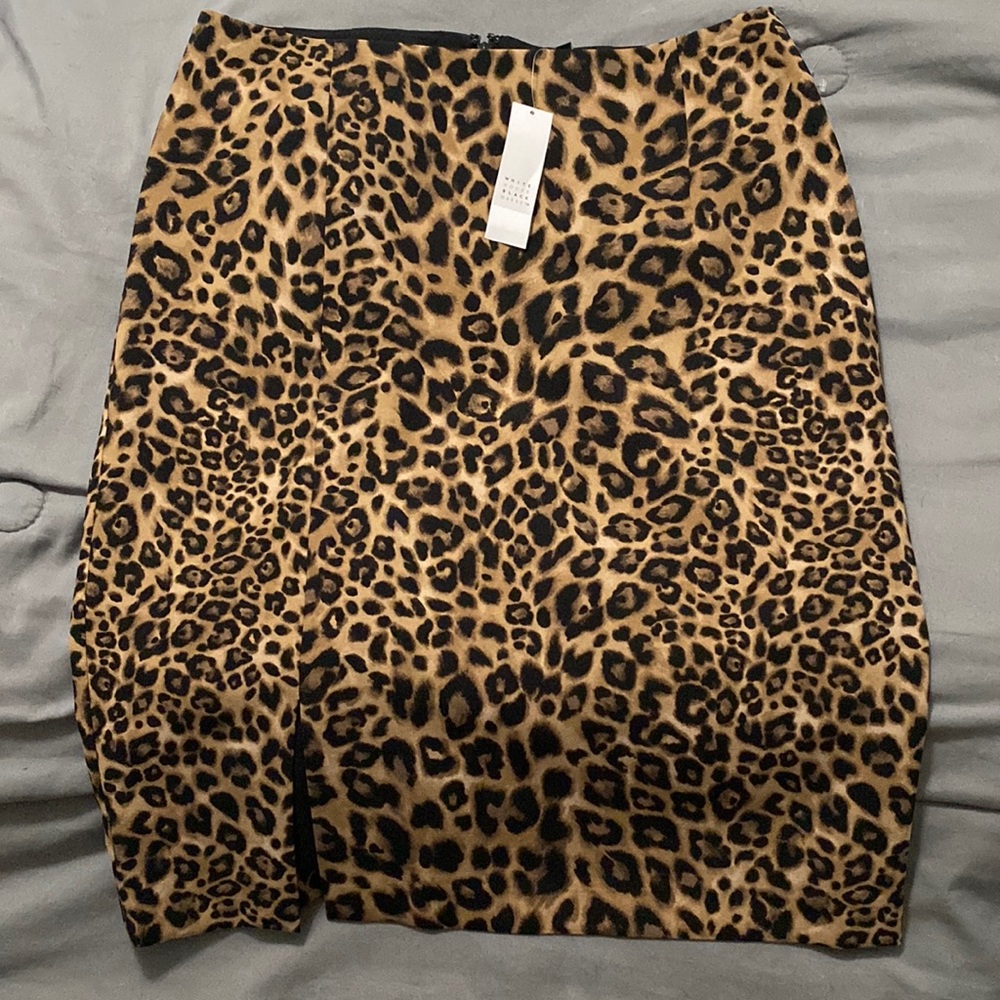 White House Black Market skirt, NEW WITH TAGS, Size 10